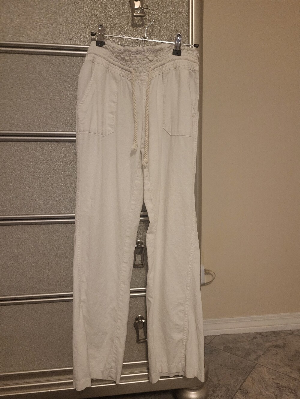 ROXY White Drawstring Linen Pants - Picture 2 of 4